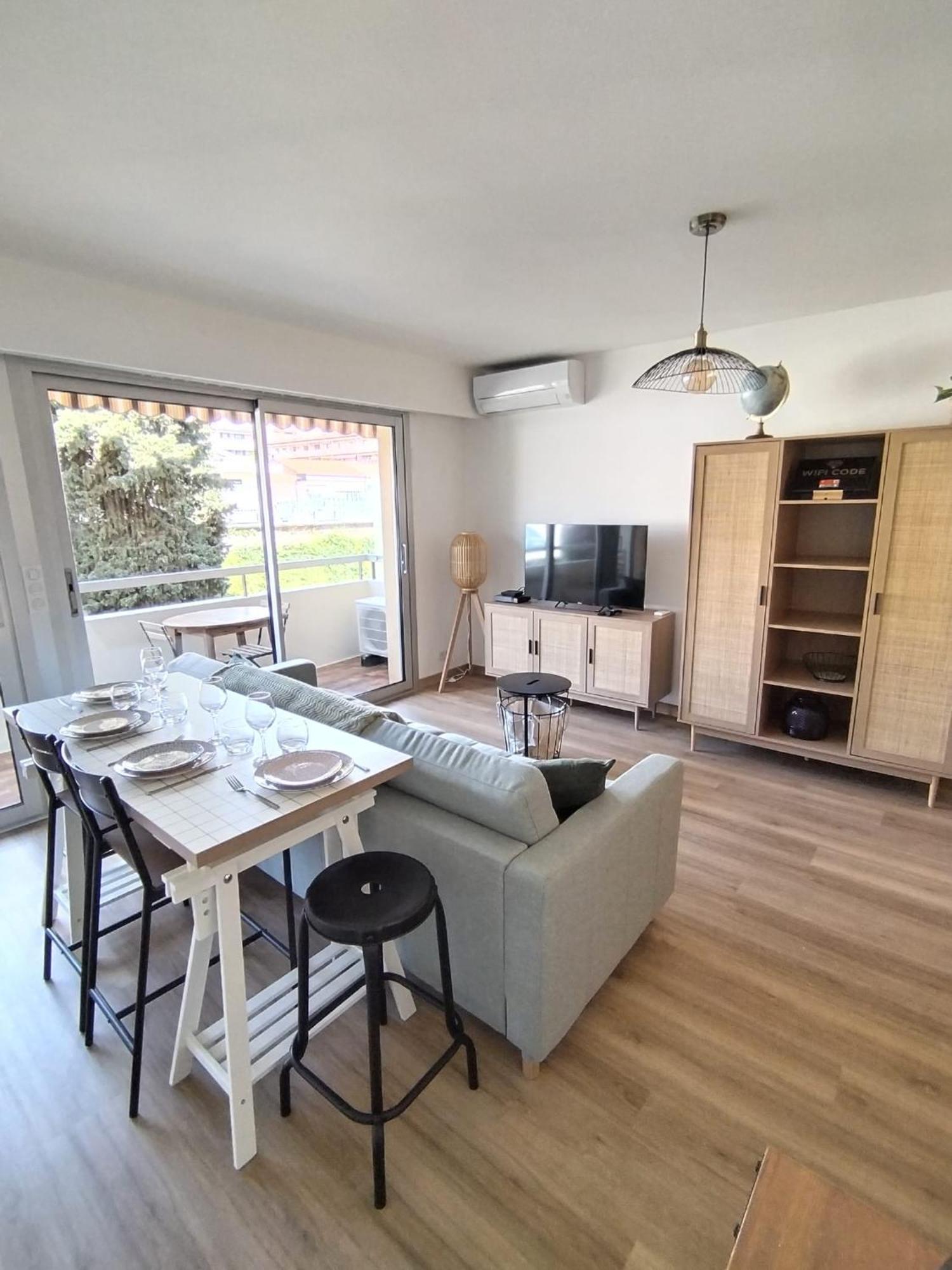 Studio Avec Coin Nuit Roquebrune-Cap-Martin Buitenkant foto